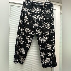 Floral Black and White Women's Wide Leg Pants
